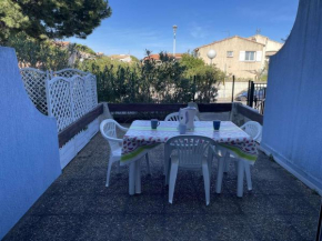 Studio cabine 4 pers avec piscine, terrasse, proche commodités - Grau-du-Roi - FR-1-250-140